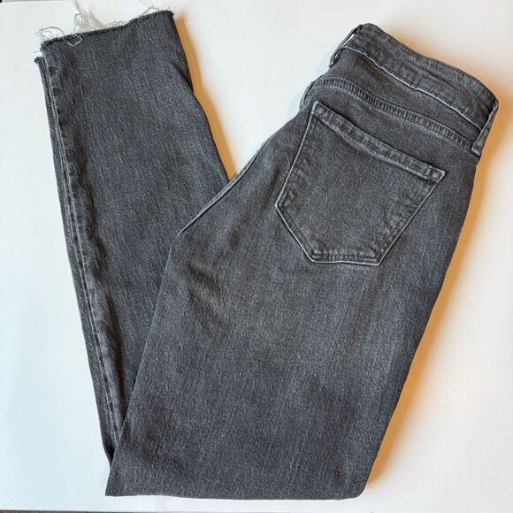 Old Navy Jeans Women's 2 High-Rise Vintage Slim Stretch Raw Hem Smooth Pockets - Picture 16 of 16